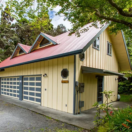 Kilauea Lodge And Restaurant-2